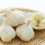 下痢の原因はニンニクに